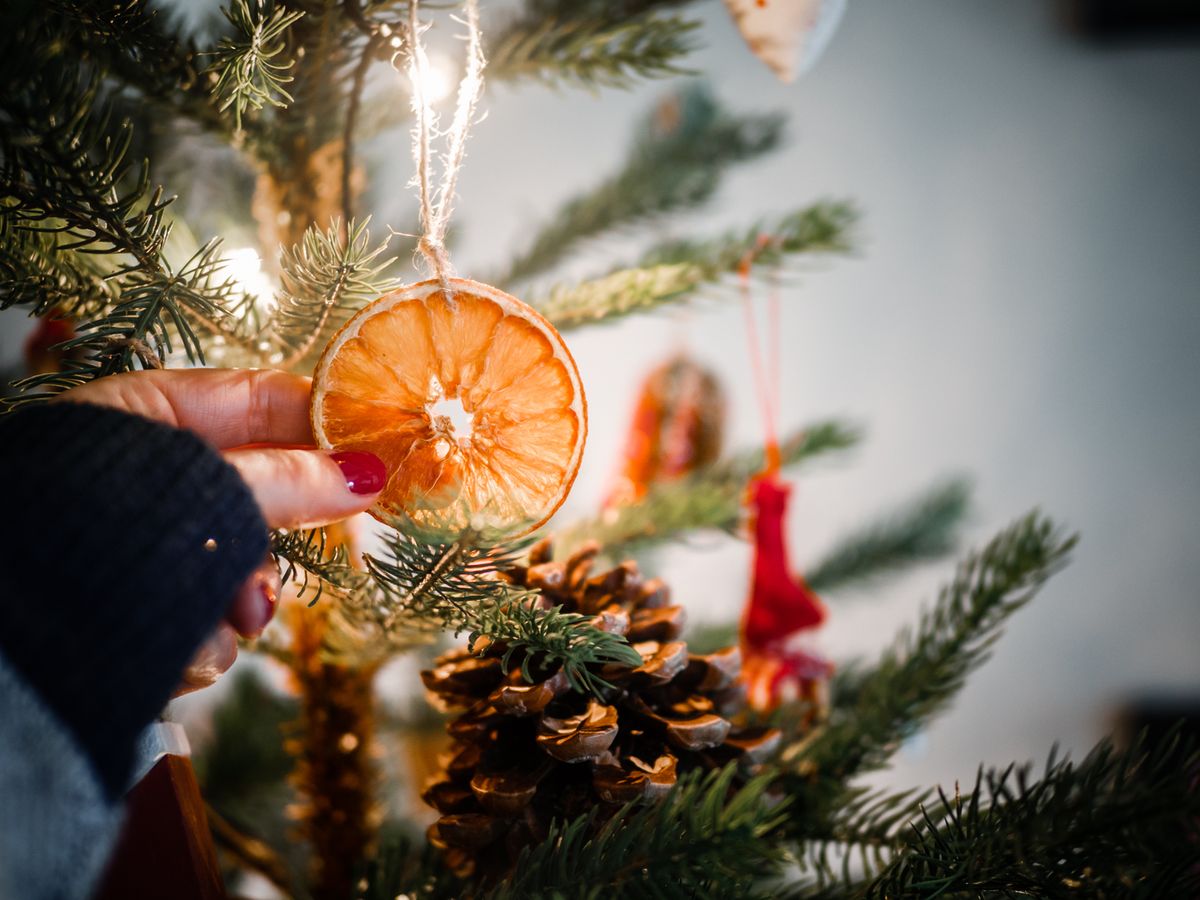 Comment décorer son sapin de Noël, idées pour un beau sapin de Noël